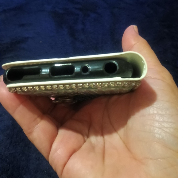 Cellphone case - Picture 5 of 7